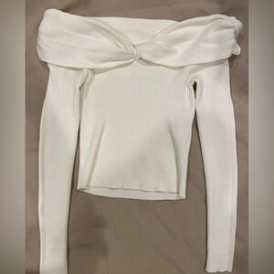 Abercrombie & Fitch Off-Shoulder Ribbed Cream Knit Top